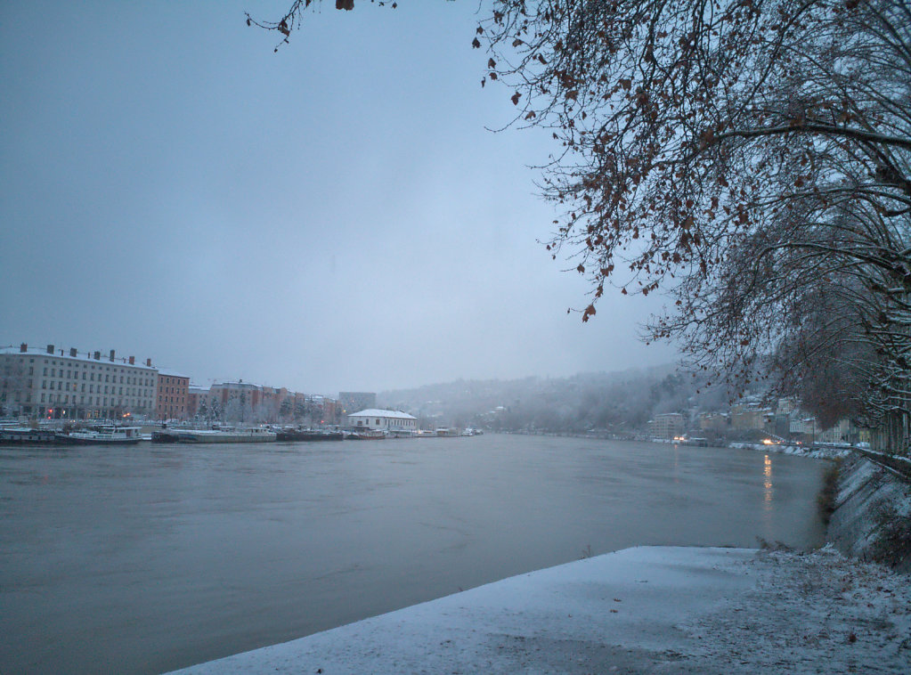 Saône, un matin sous la neige